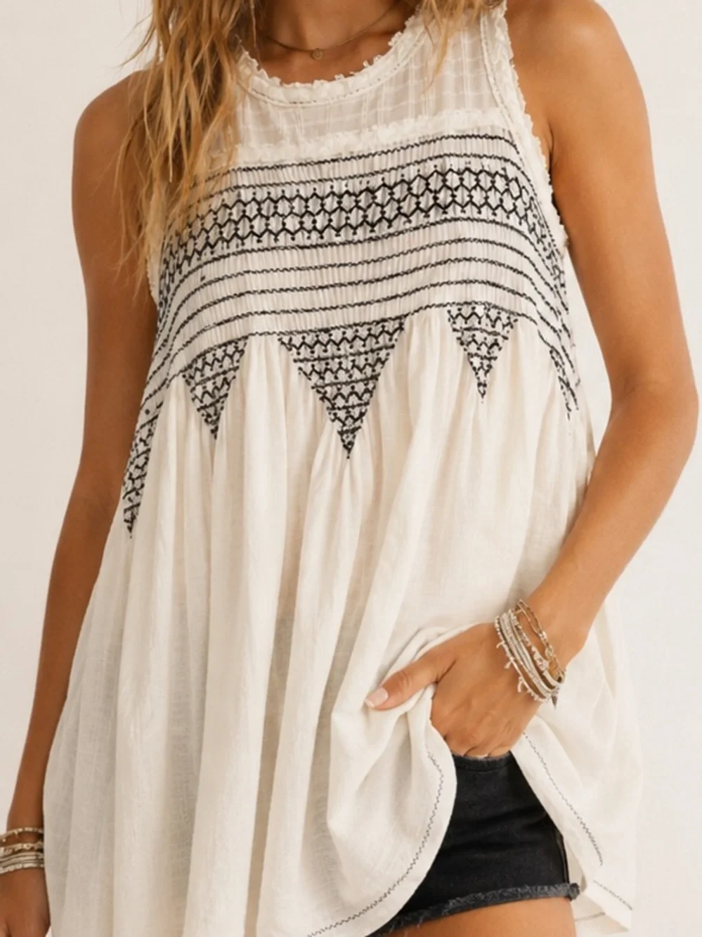 Free People Ivory Embroidered Sleeveless Tunic Top Size Small Boho